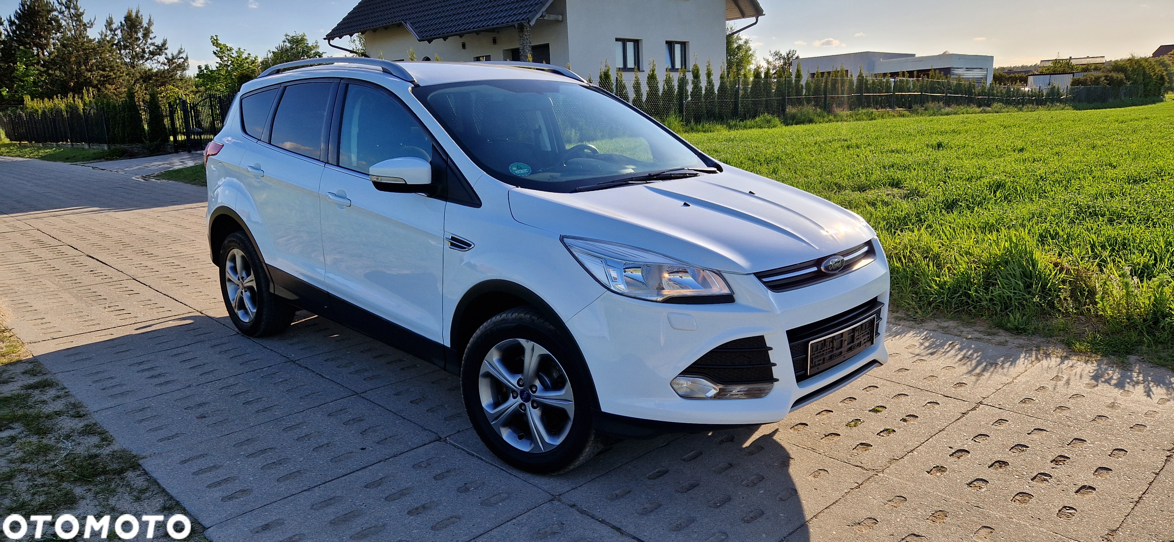 Ford Kuga 1.5 EcoBoost 2x4 Cool & Connect - 11