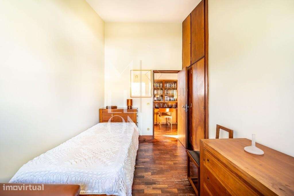 Moradia projetada pelo Arquiteto Siza Vieira, em Matosinhos-23