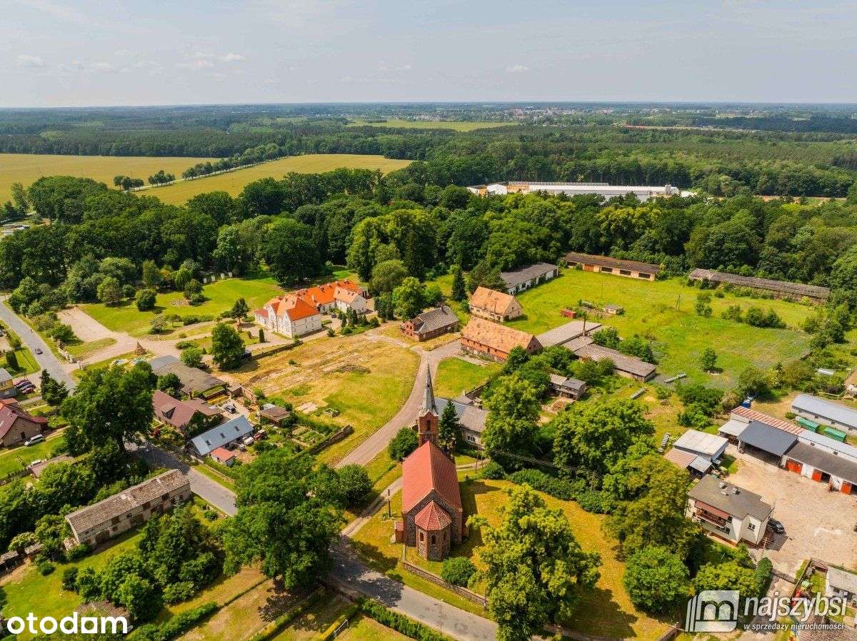 Kulice - teren obok pałacu, z zabudowaniami - Pełny obrazek: 5/19