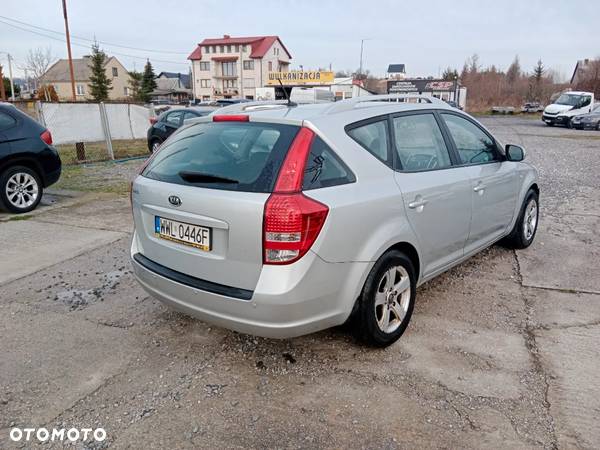 Kia Ceed - 5