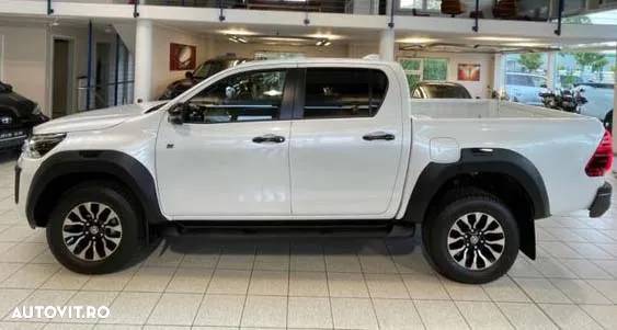 Toyota Hilux 2.8D 204CP 4x4 Double Cab AT GR Sport - 3