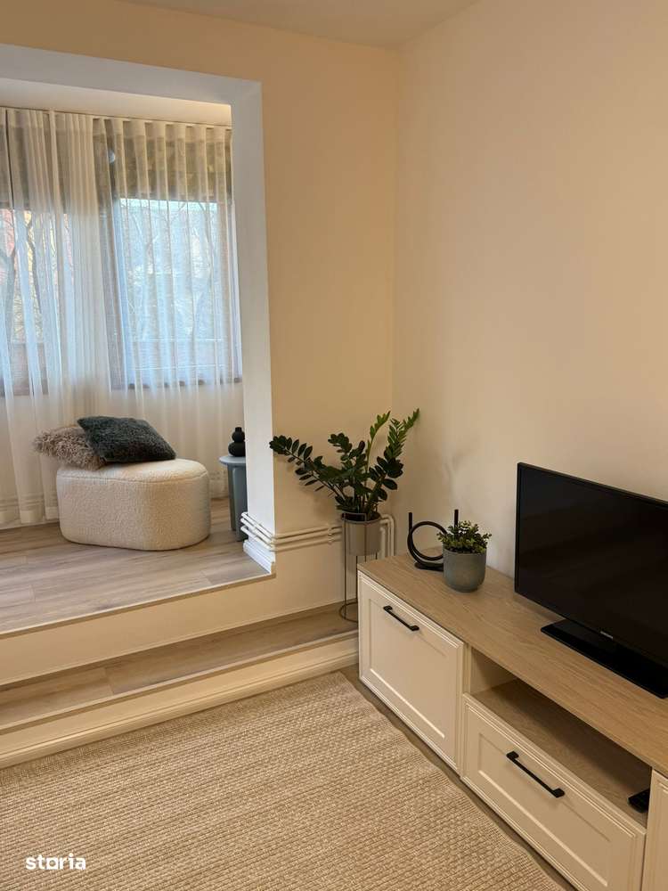 Apartament 2 camere situat zona ITC, balcon, beci, mobilat si utilat!-2