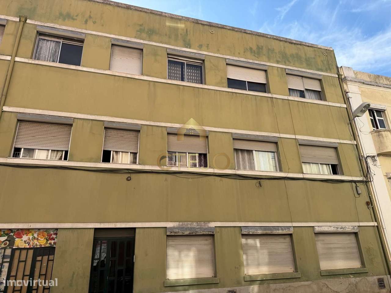 Apartamento T3 com vistas urbanas em Penha de França, Lisboa-0