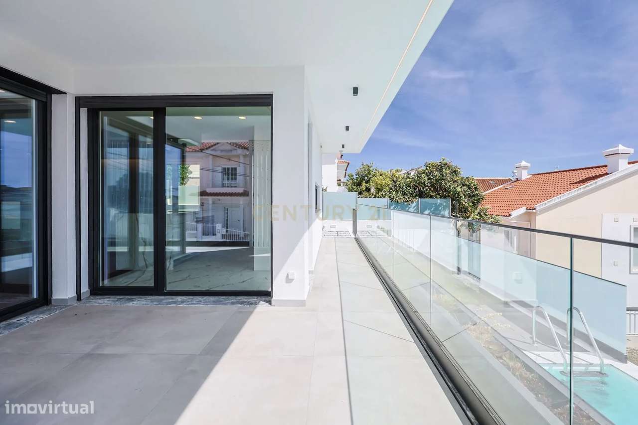 Moradia T5 com Piscina e Domótica - Nova Construção na Charneca da Cap-15