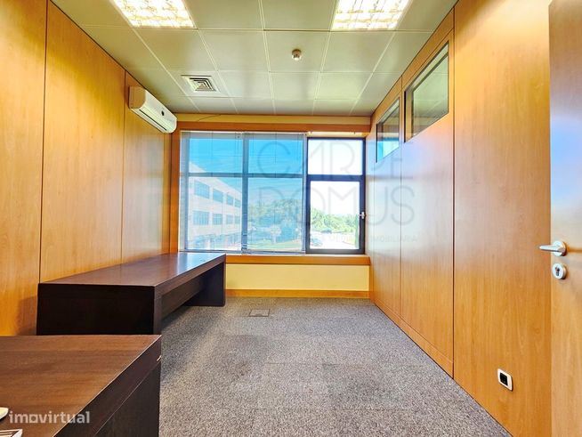Escritórios com 780 m² na Quinta da Beloura-16