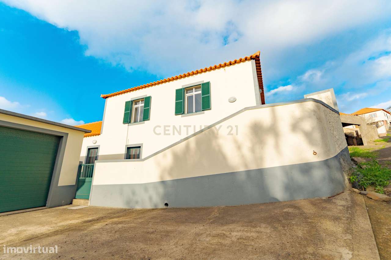 Moradia T2 Mobilada com Vista Mar na Serenidade da Ponta do Pargo-16