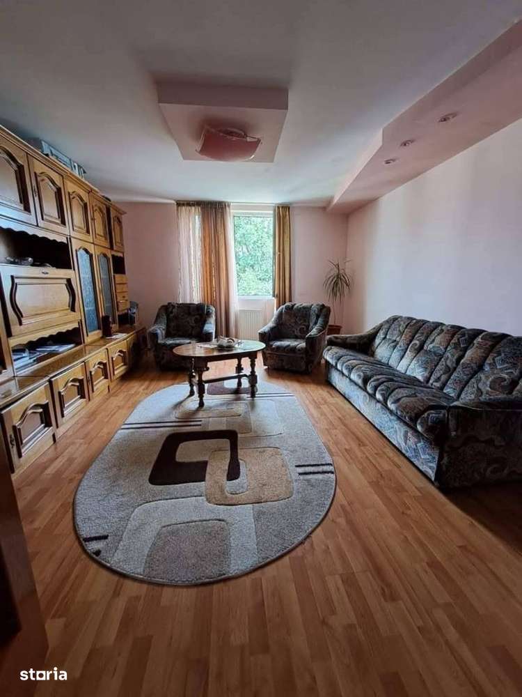 De vanzare 4 camere, 65000 euro, 90 mp - Imagine principală: 2/12