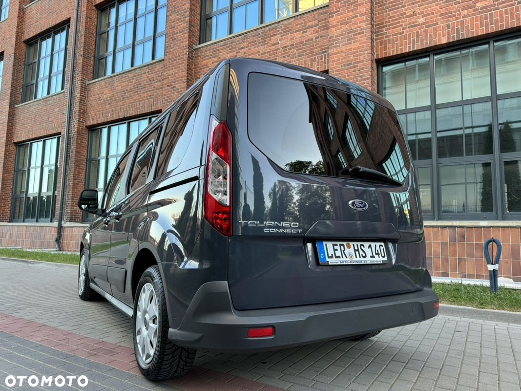 Ford Tourneo Connect - 16