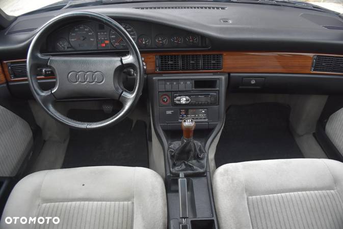 Audi 100 Avant 2.2 E - 7