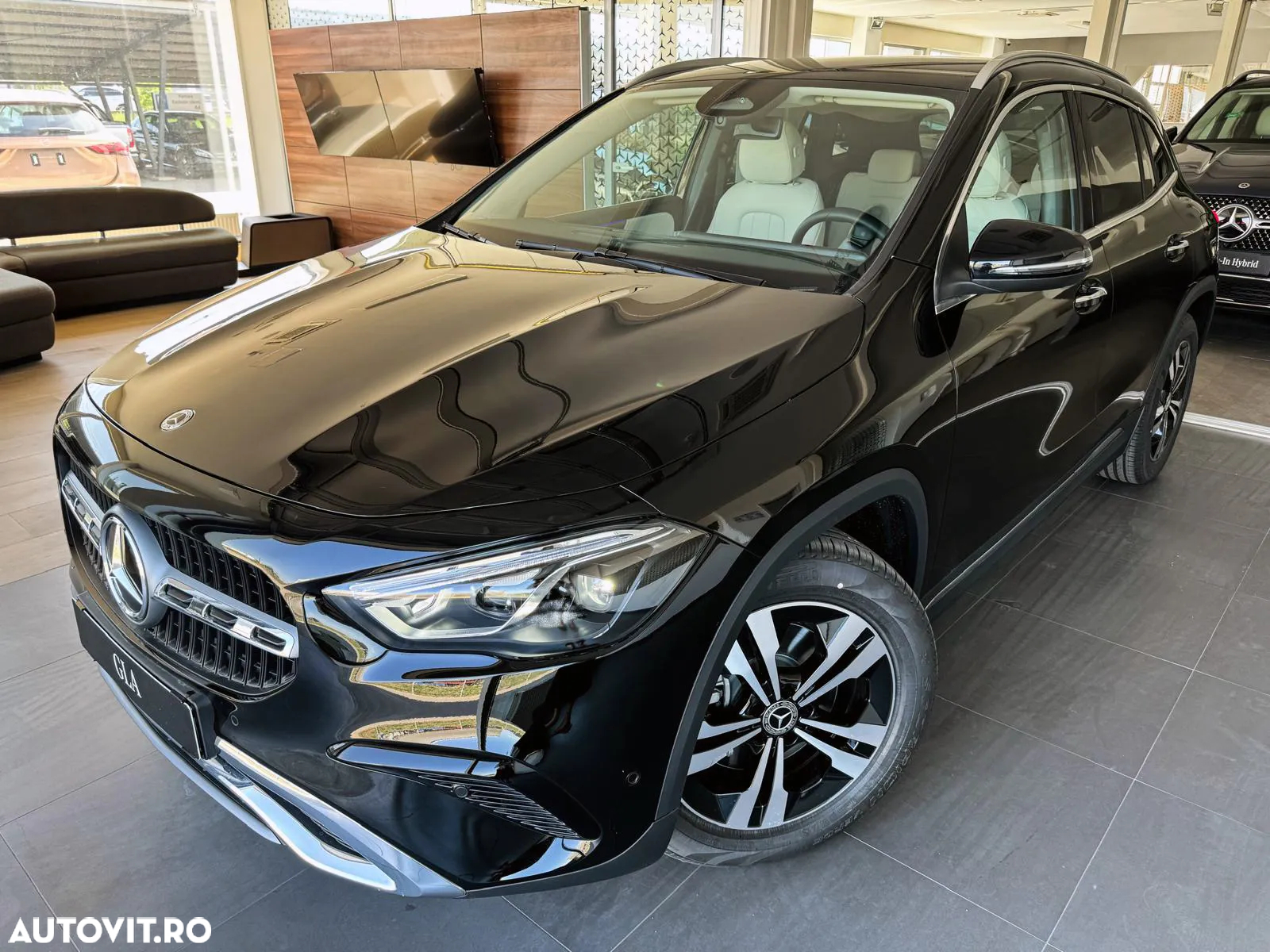 Mercedes-Benz GLA 220 4MATIC MHEV Aut. - 2