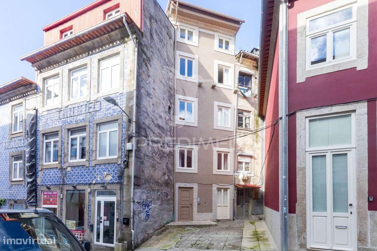 Apartamento T0 no Coração do Centro Histórico do Porto – Rua Cativo - Grande imagem: 4/37