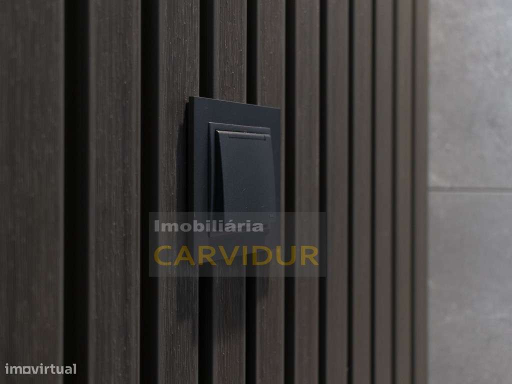 Apartamento T3 Remodelação total varanda 10m2-24