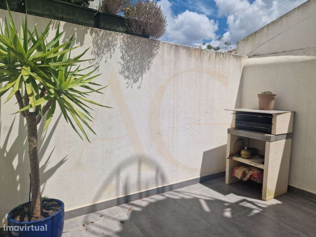 Moradia T2 em Cabanas de Tavira com grande terraço-4