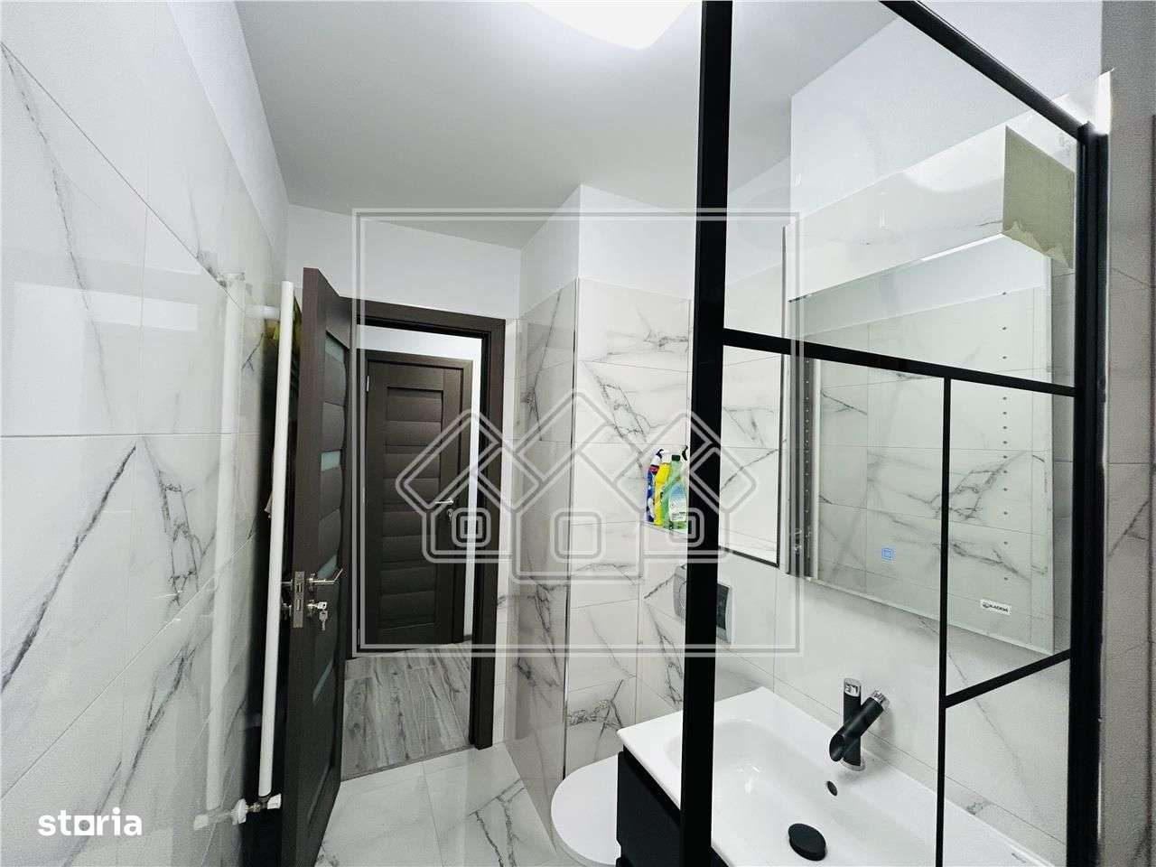 Ap decomandat, la cheie, 55 mp utili + balcon, Cisnadie-12