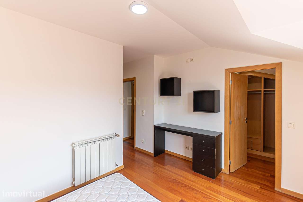 T3 Duplex junto ao Hospital de São João-27