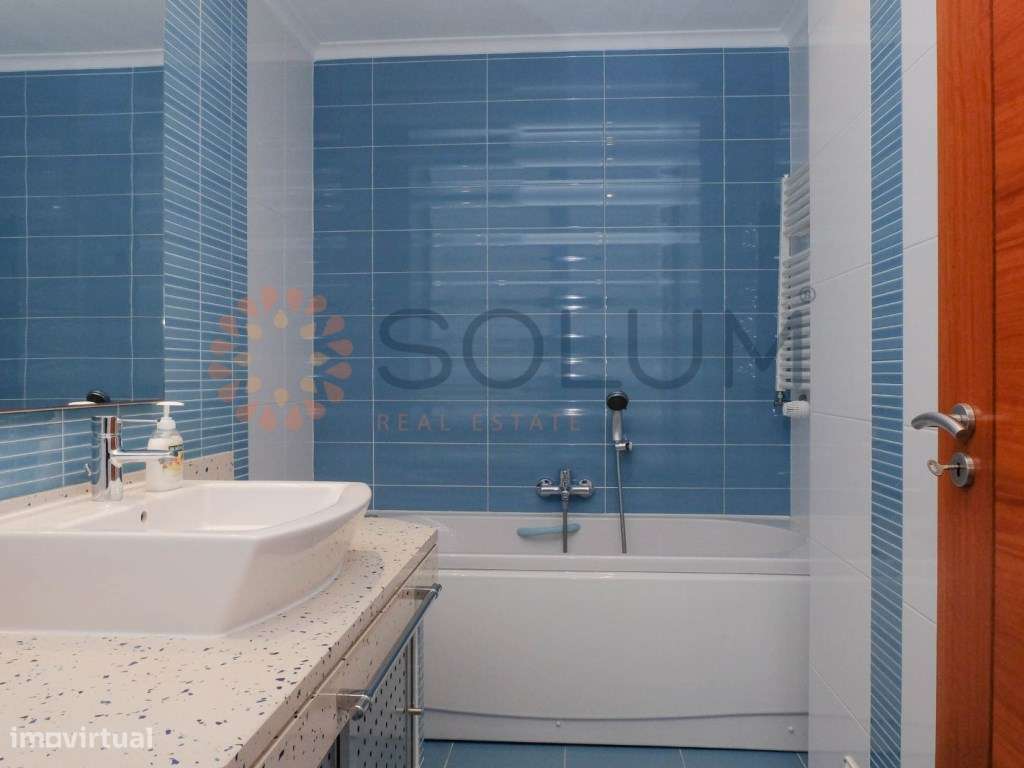 Duplex T4 no Montijo - Conforto e Localização Premium-12