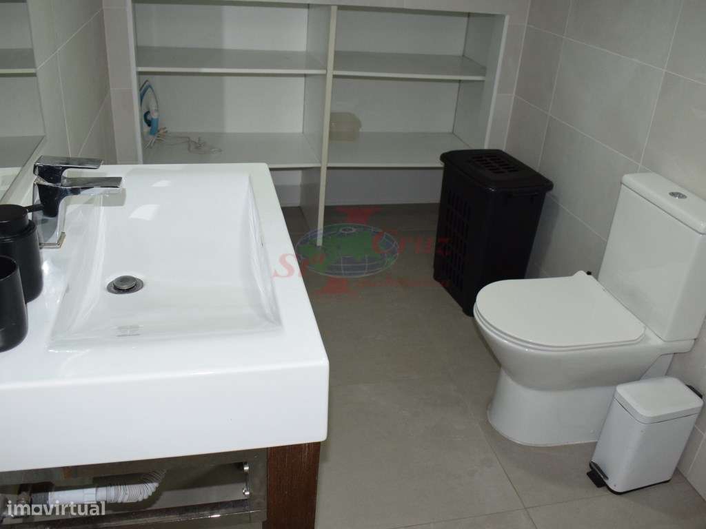 Apartamento T3 + Sótão Dividido - Pinhal de Marrocos-5