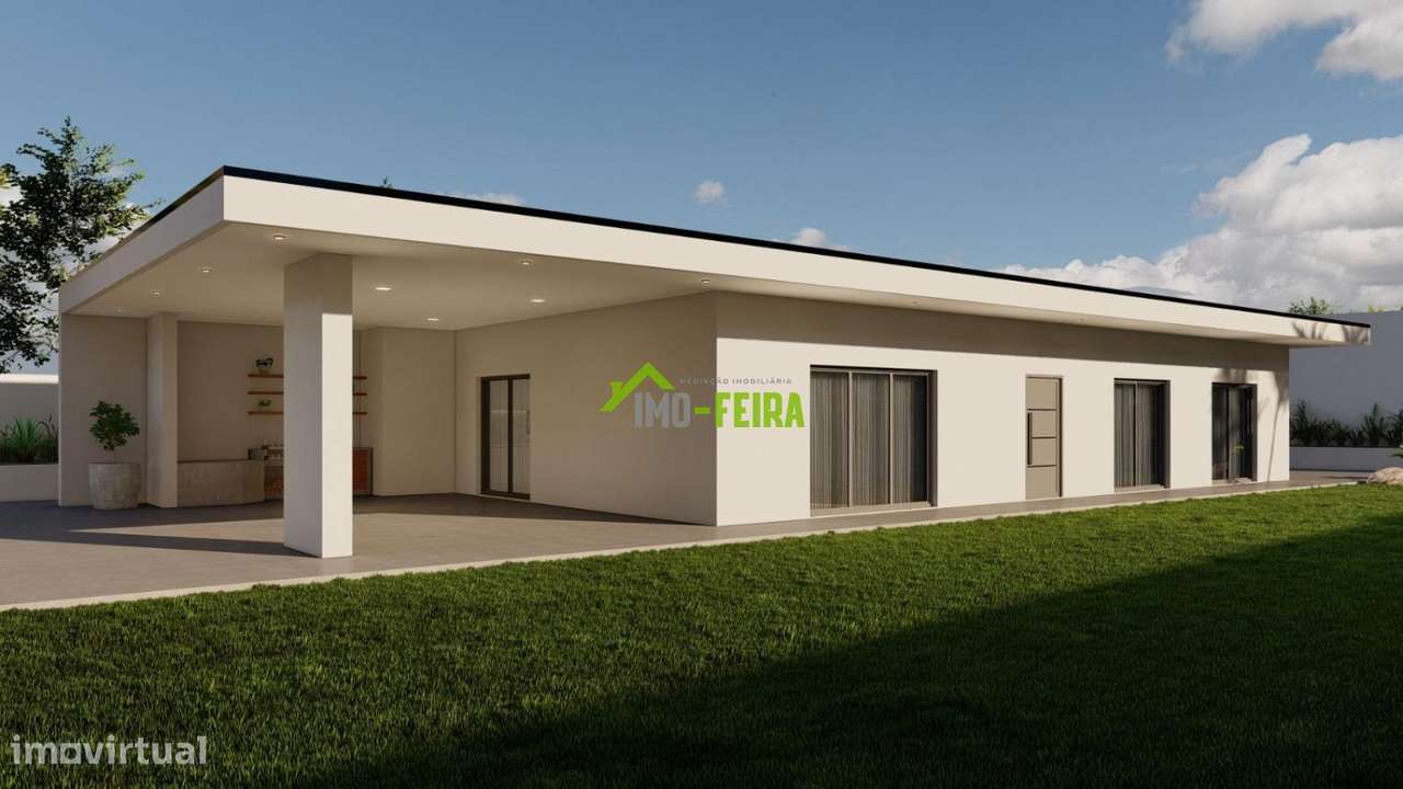 Moradia em construção, Vila de Cucujães - Grande imagem: 4/27