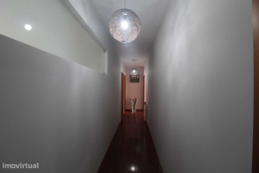 Apartamento T3 em São João de Ver com garagem fechada 3 viaturas-10