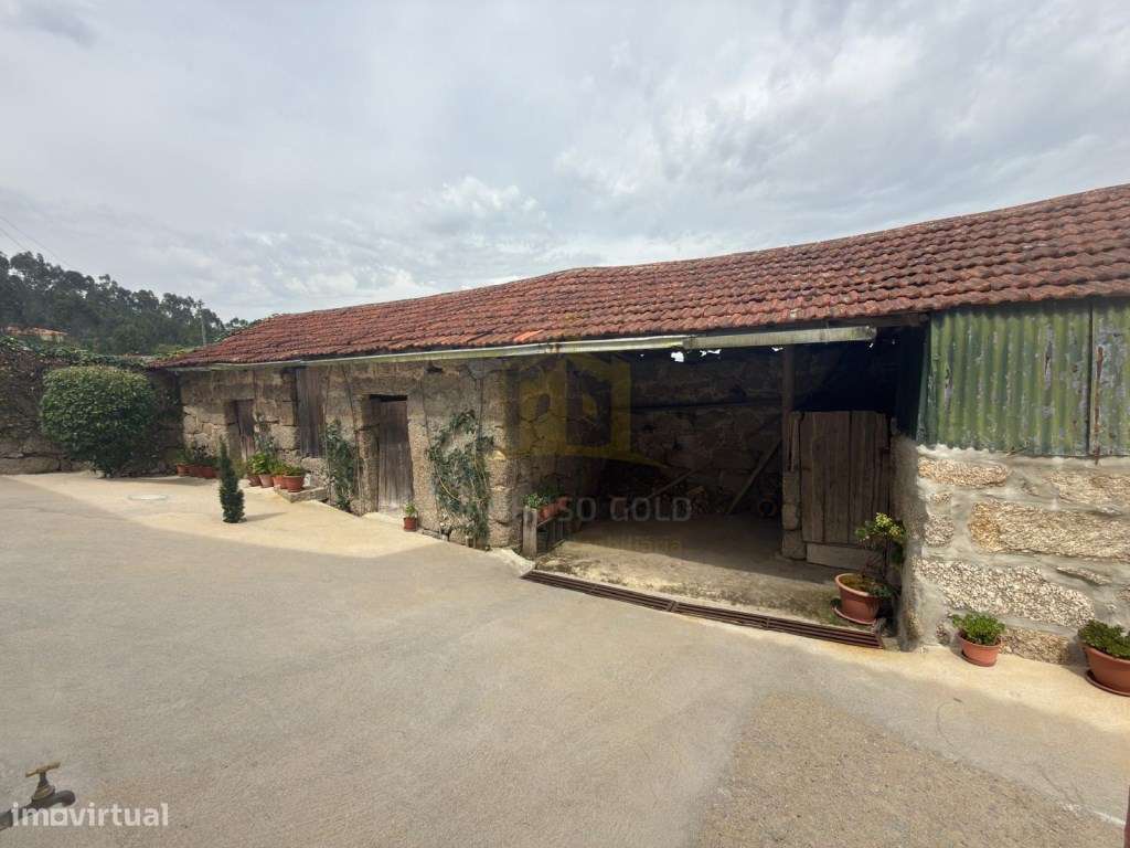 Moradia com Terreno para Restauro | 10 Hectares | Fafe-7