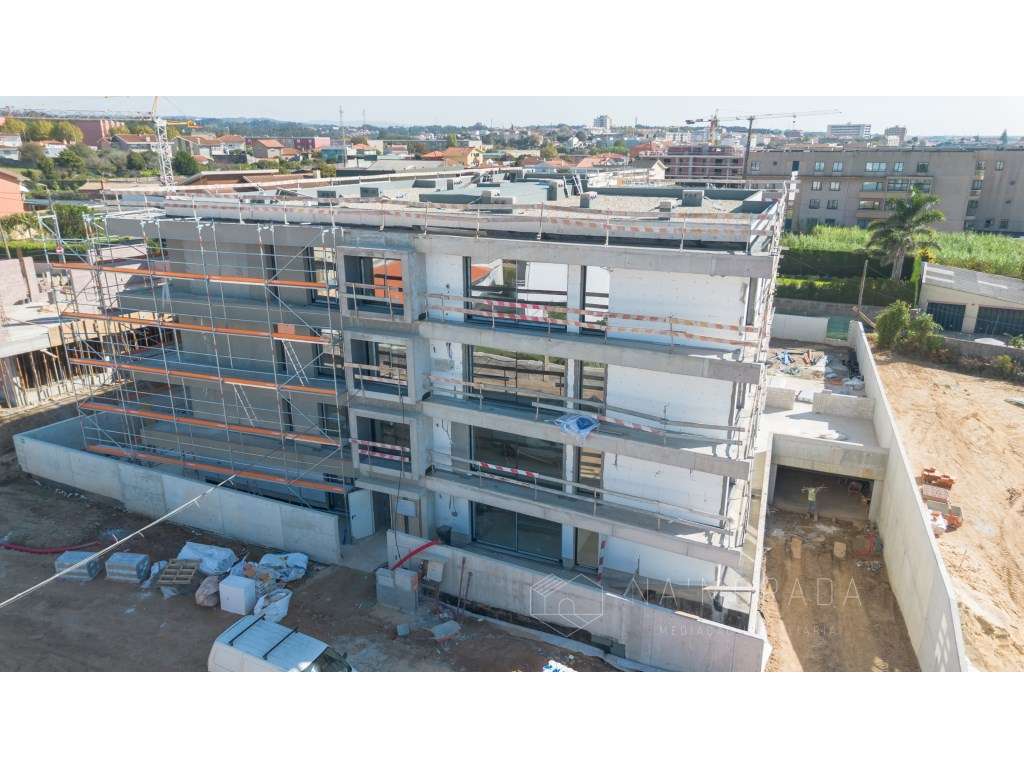Apartamento T2 vista mar em construção no ultimo andar A 400 Metros... - Grande imagem: 2/20