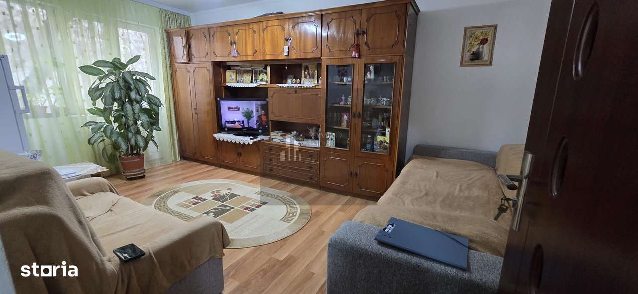 Apartament 2 camere zona Titan decomandat etaj 1
