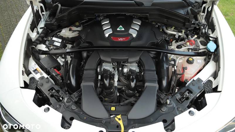 Alfa Romeo Stelvio 2.9 V6 Bi-Turbo Quadrifoglio Q4 - 11
