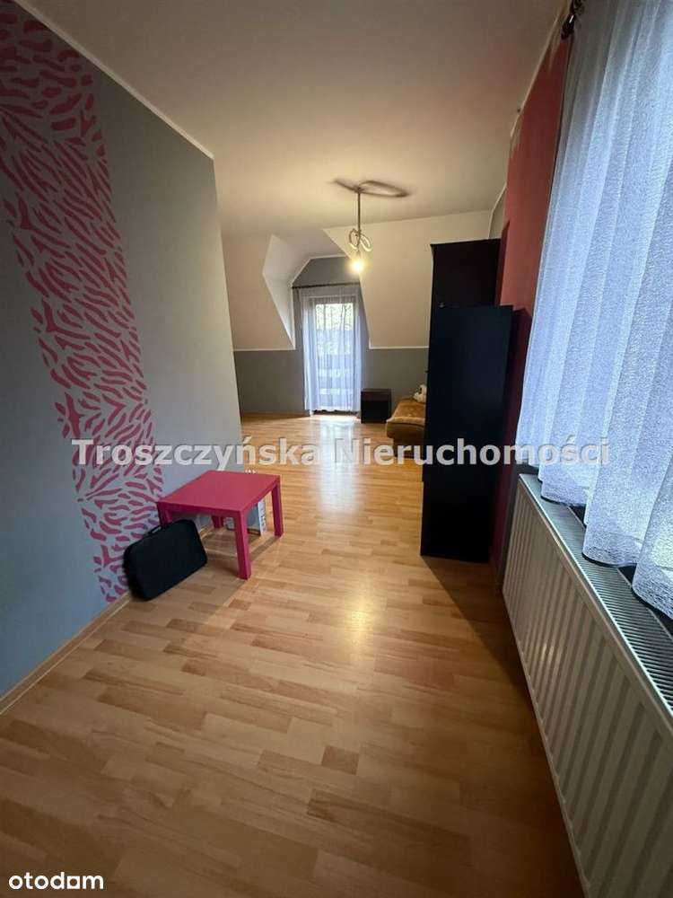 Duży dom Kolonia Poczesna z 2010 roku-8