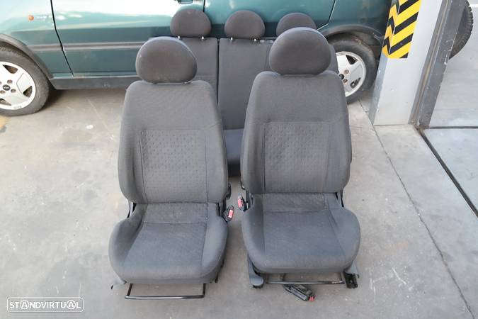 Conjunto de bancos Opel Corsa C 5 portas - 1