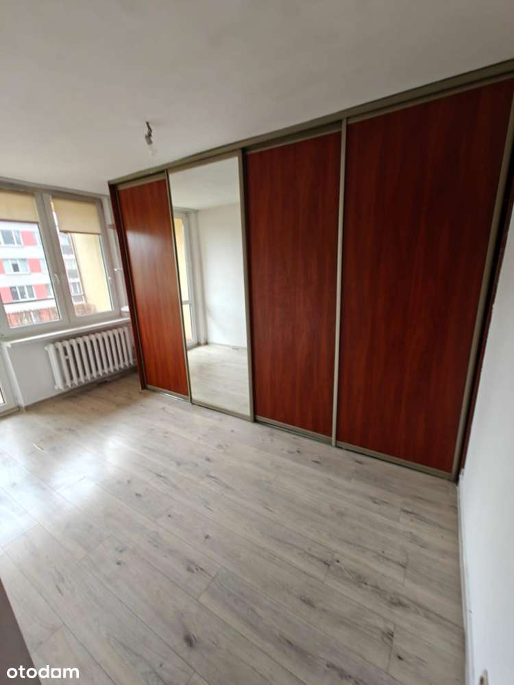 Przestronne i ustawne, widna kuchnia, balkon, do zamieszkania-3