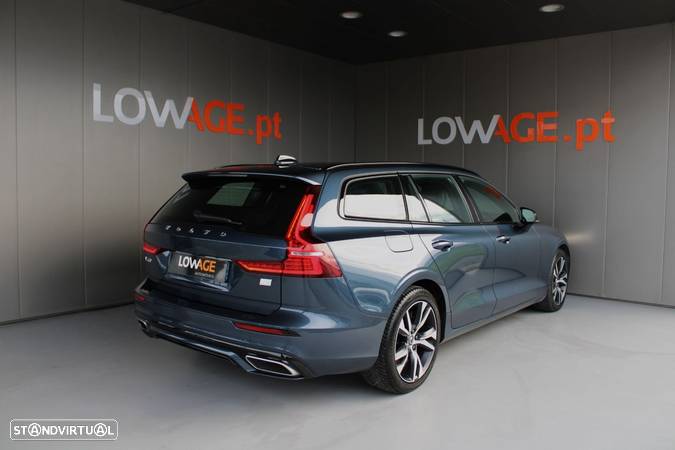 Volvo V60 2.0 T6 AWD TE R-Design - 35