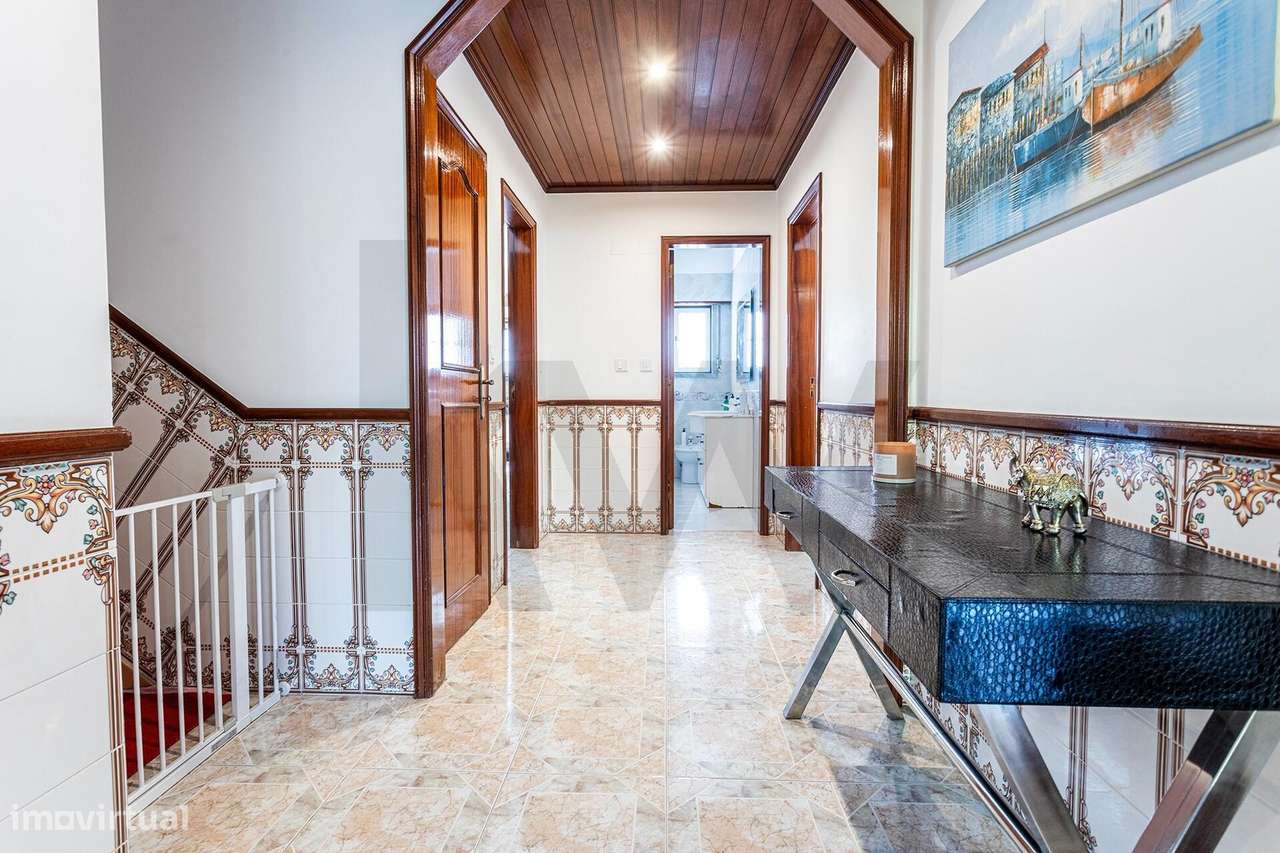 Bonita Moradia T5 - Grande imagem: 4/44