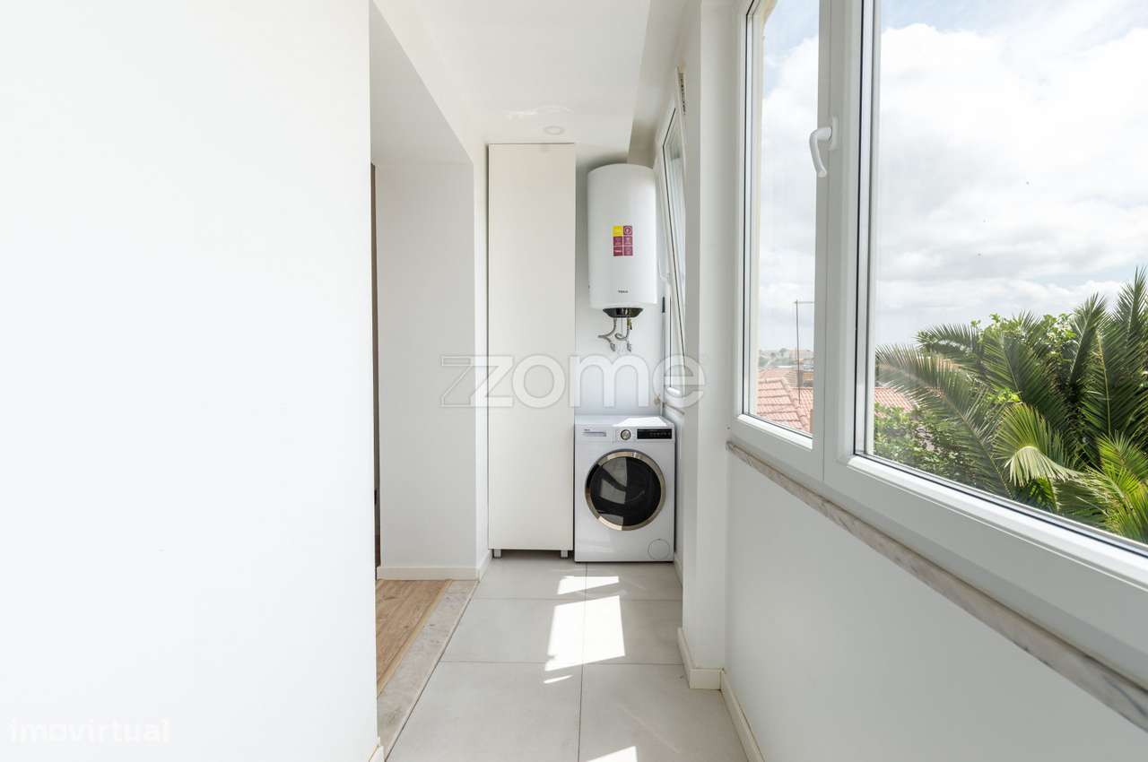 Apartamento T2 com logradouro e anexo.-13