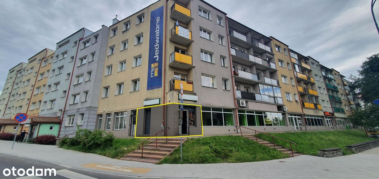 Lokal w centrum w atrakcyjnej cenie - Pełny obrazek: 1/9
