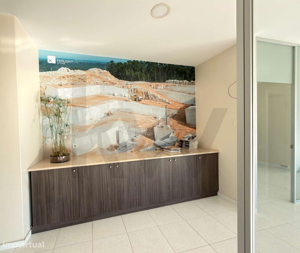 Espaço Comercial no centro de Rio Maior - Grande imagem: 4/12