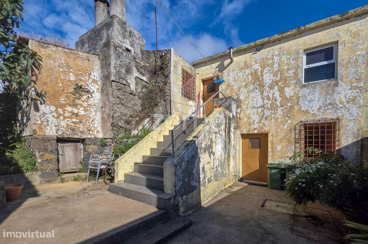 Moradia T3 em Santa Cruz, na Lagoa-14