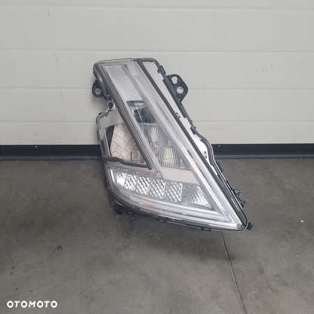 LAMPA LED VOLVO FH5 PRAWA OM 24056510 ORYGINAL CHWALIM116 - 1