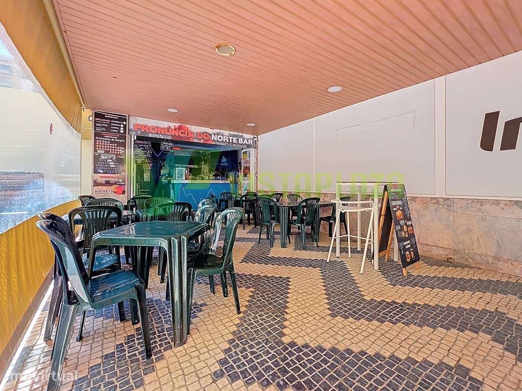 Bar e Restaurante à venda na Avenida Tomás Cabreira, Praia da Rocha... - Grande imagem: 4/24