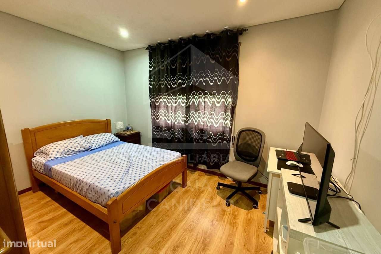 Apartamento T3 com 114 m² | Totalmente Remodelado | Arrendado-7