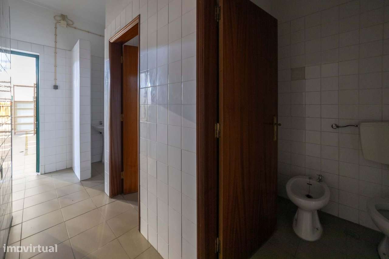 Armazém  Venda em Almeirim,Almeirim-9