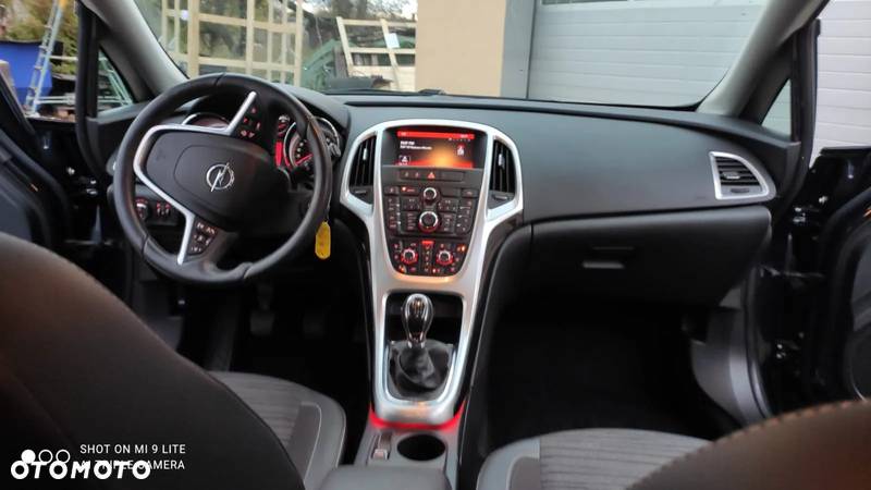 Opel Astra 1.6 CDTI DPF ecoFLEX Start/Stop ENERGY - 4