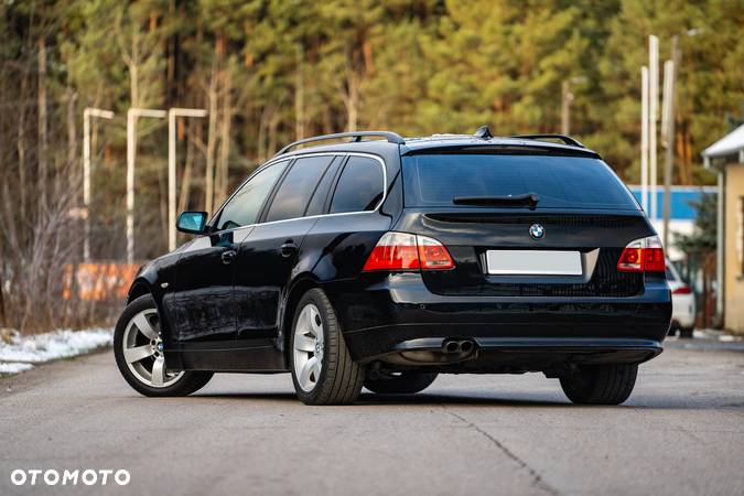 BMW Seria 5 525d - 3