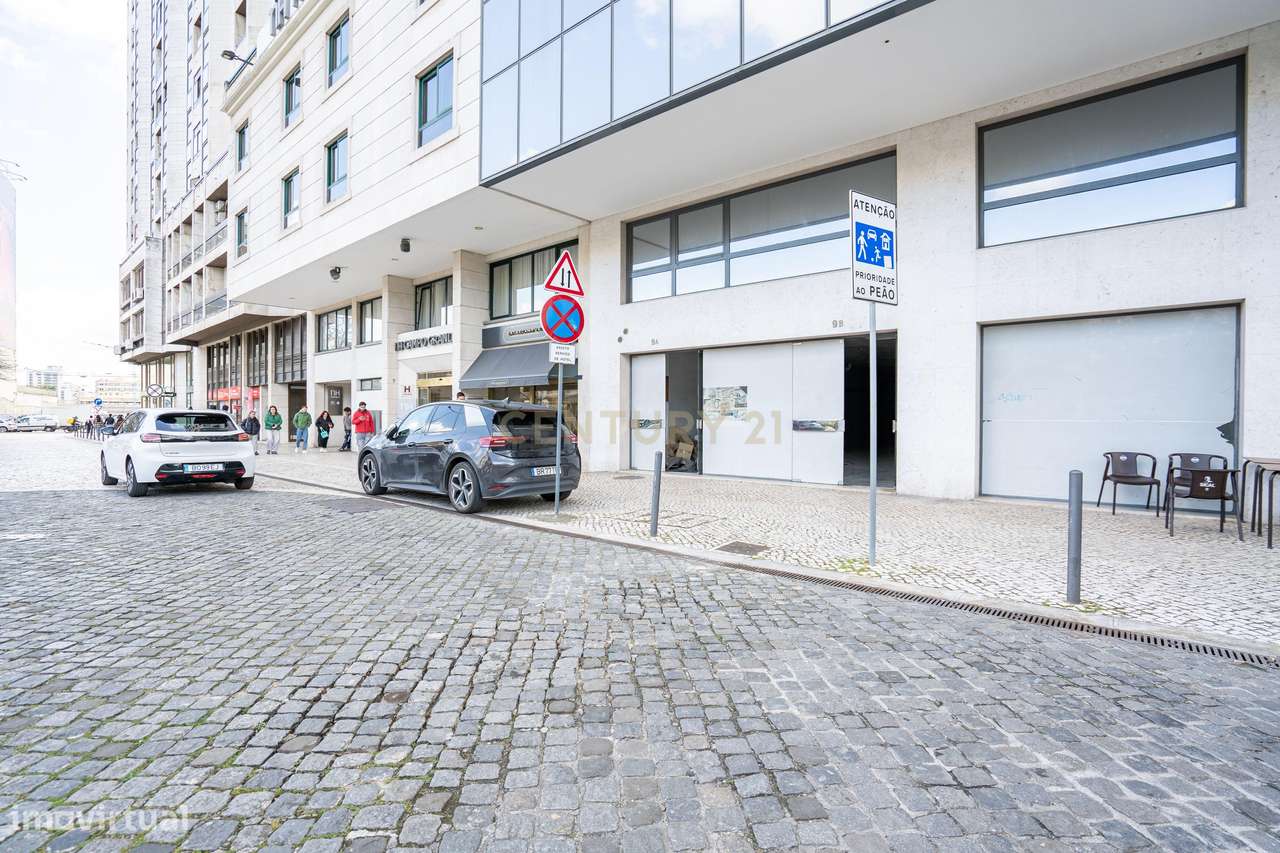 Loja 600 m² com 15 Estacionamentos | Campo Grande – Lisboa | 3.100.000 - Grande imagem: 3/46