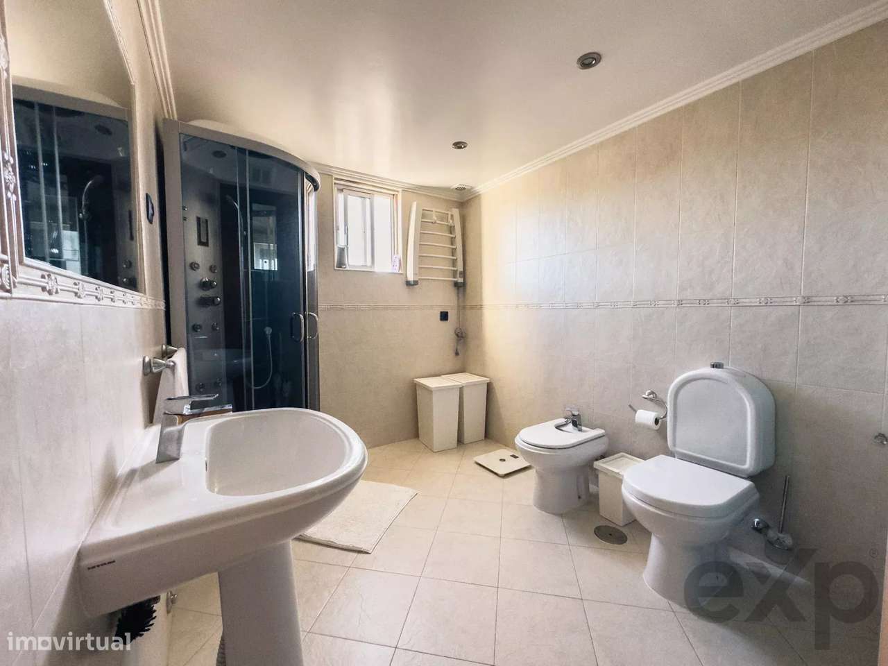 Oportunidade rara numa das localizações mais valorizadas de Fernão Fer-40