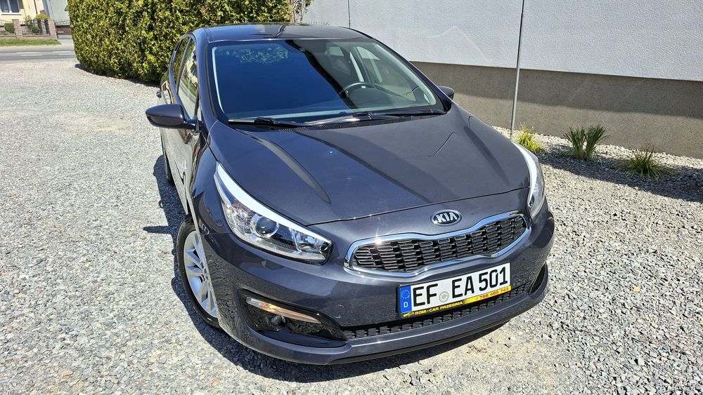Kia Ceed II 1.4 CVVT Dream-Team Edition 2017