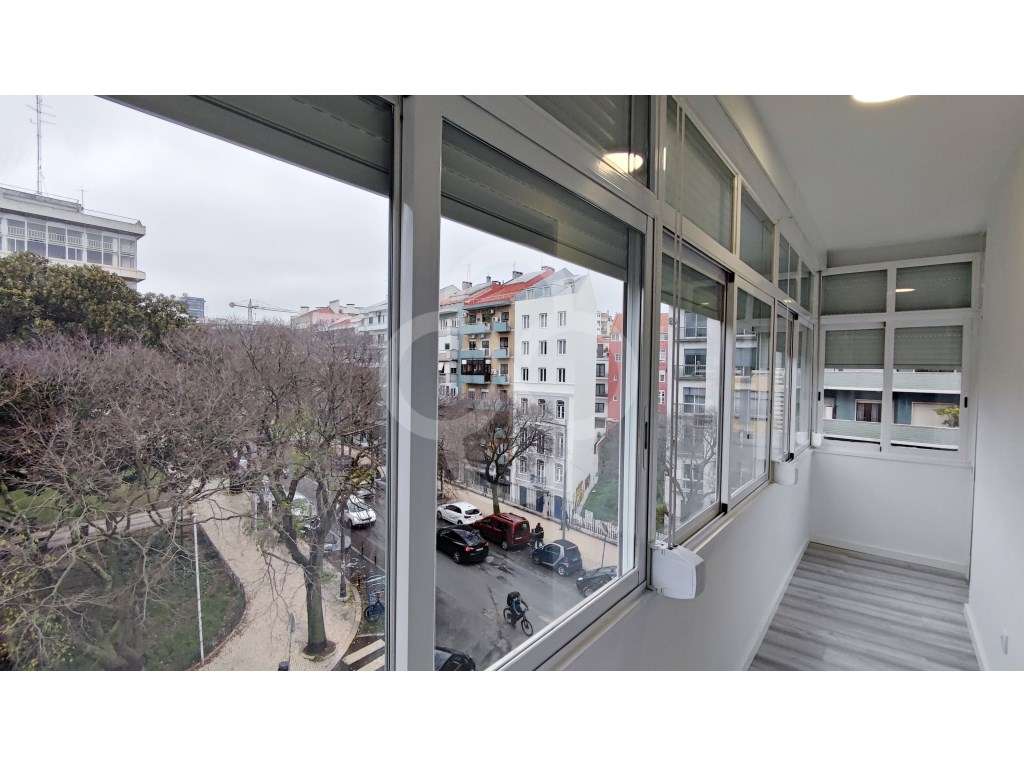 Apartamento com Muito Luminosidade em Arroios no Jardim Constantino... - Grande imagem: 4/25