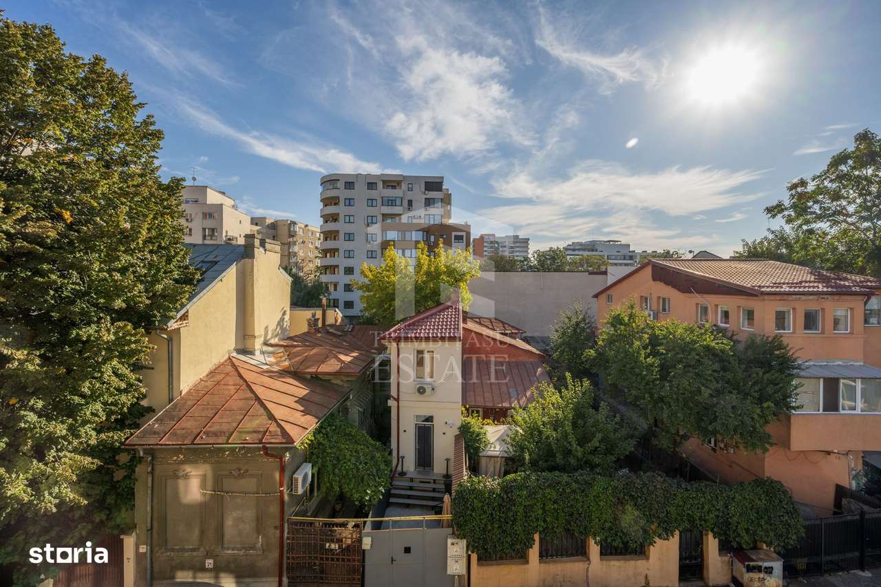 Zona C Calarrasilor ,apartament în imobil interbelic-2