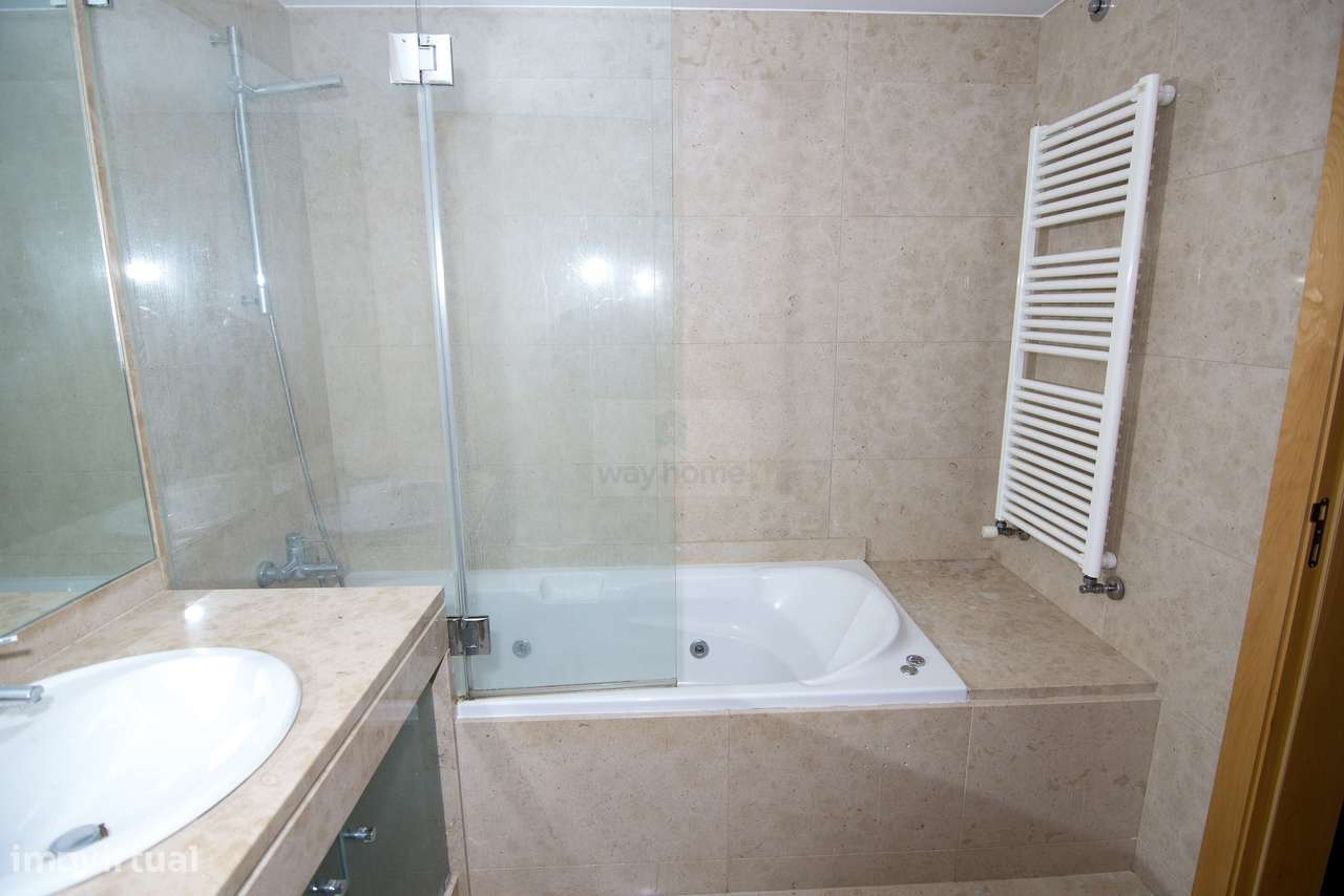 Apartamento T3 | Condomínio Privado Páteo Sá Miranda | Alto de Sto. Am-14