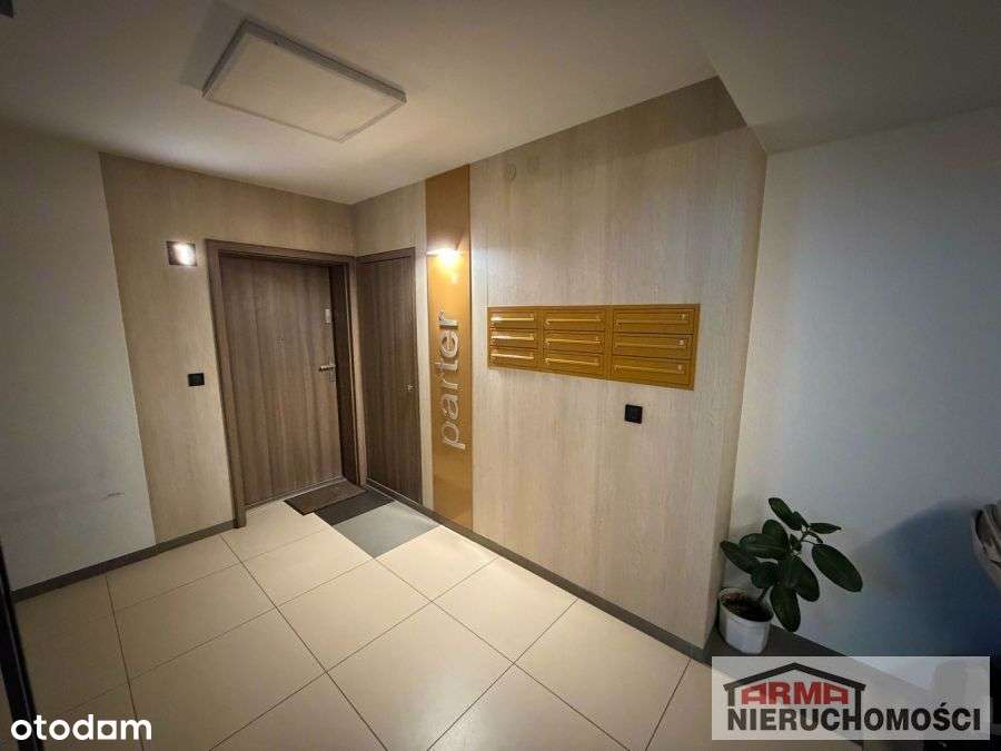 Mieszkanie 2 Pokojowe Z Piwnicą I Miejscem Postojo-6