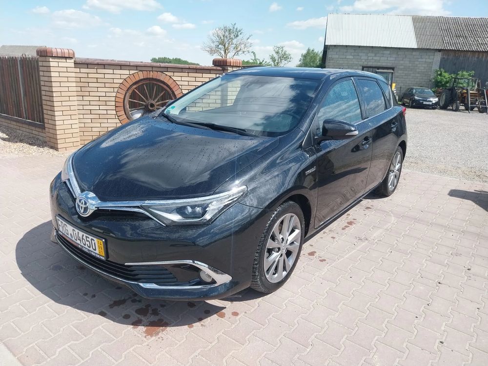 Toyota Auris II 2016
